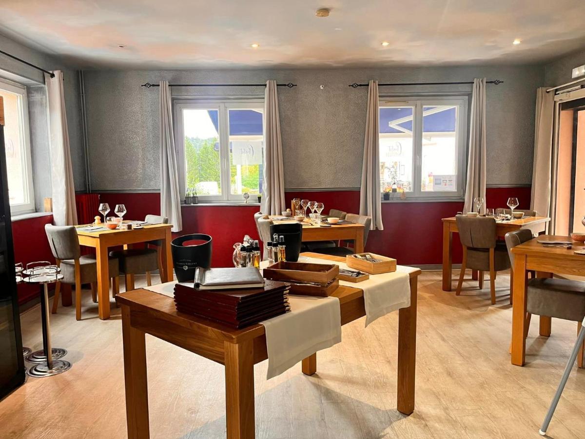 Logis Hotel Chalet Altitude Pierre-Percée المظهر الخارجي الصورة